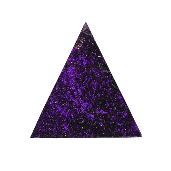 Orgonite piramide shungiet, amethist met maria magdelena lemurian kristalpunt gewikkeld in koper met kleur zwart, lila, paars MSOP-GGPSA15185 Achteraanzicht